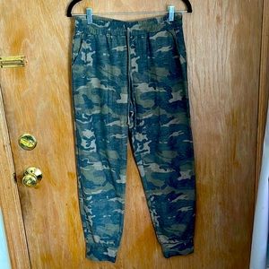 Terrycloth Camo Joggers with Pockets